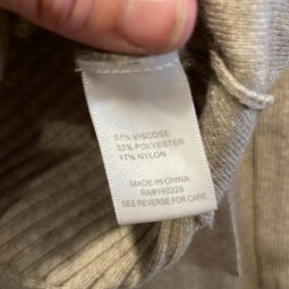 Stitchdrop long sleeve hooded robbed sweater - Picture 4 of 4